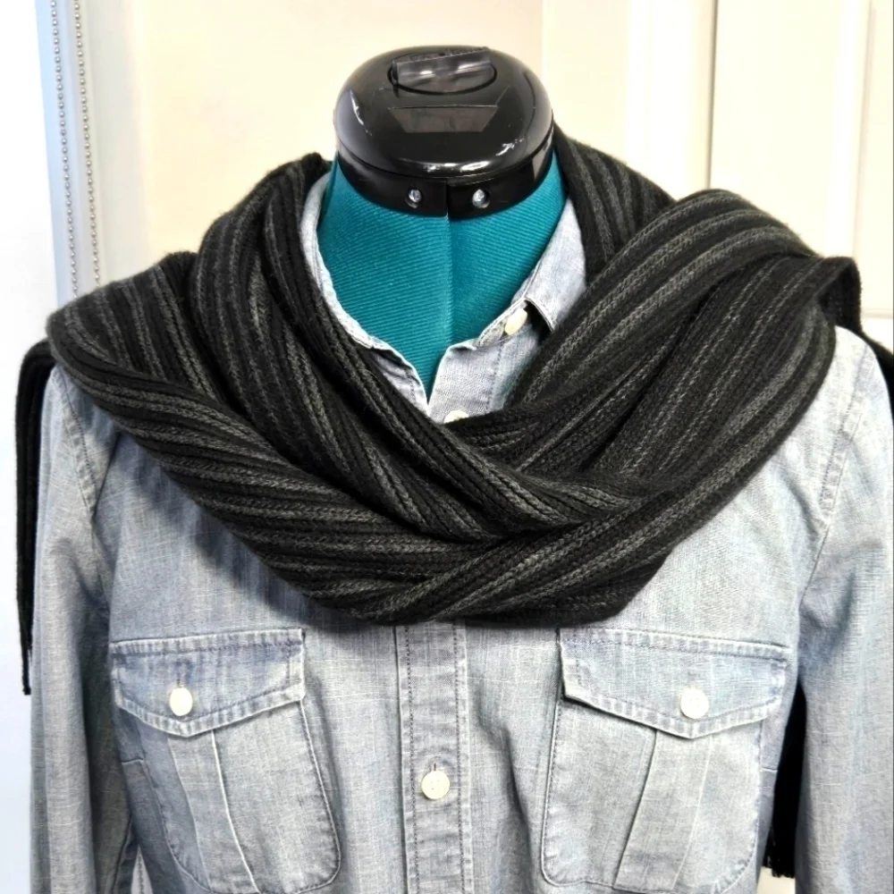 MICHAEL KORS LONG BLACK & GREY STRIPE SCARF FRINGE ENDS UNISEX OS WINTER COSY